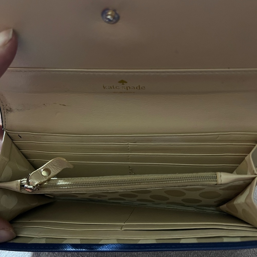 Kate Spade Wallet - Picture 2 of 2